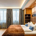 Residenz 4 Sterne פסאו