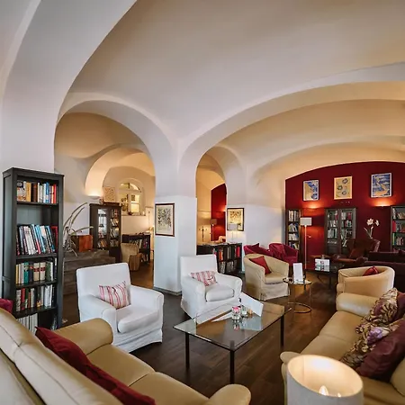 Residenz Готель 4*