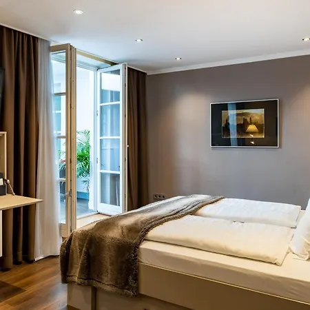 Отель Residenz 4*