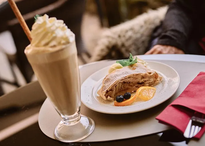 Residenz 4 Sterne Hotel 4*